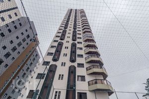 Image 52 - 883741