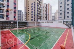 Image 51 - 883741