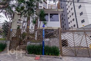 Image 73 - 883741