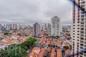 Image 32 - 883741