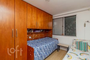 Image 3 - 883744