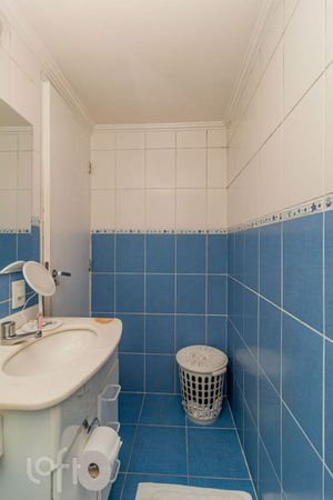Image 14 - 883744