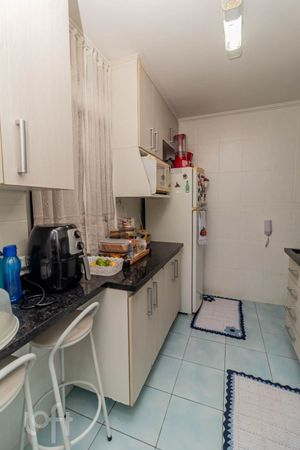 Image 21 - 883744