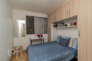 Image 8 - 883744