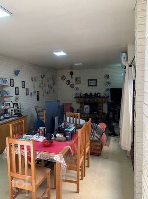 Image 28 - 883747