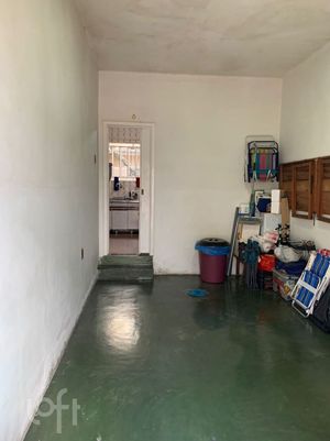 Image 25 - 883747