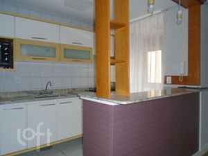 Image 4 - 883749