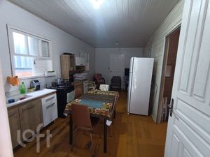 Image 7 - 883750