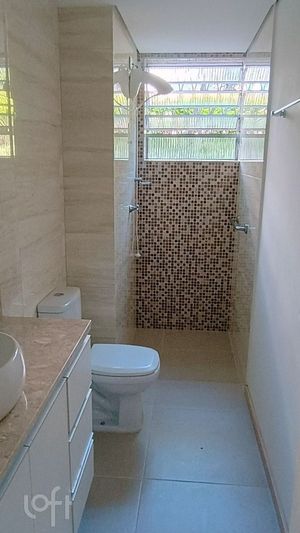 Image 5 - 883751