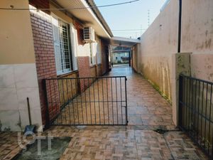 Image 4 - 883754