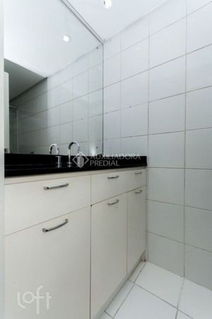 Image 14 - 883756