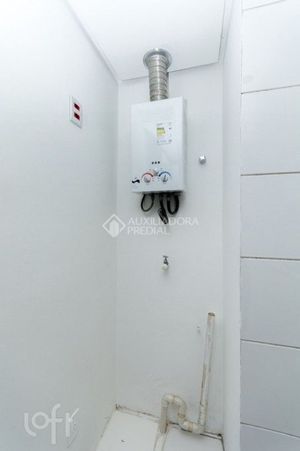 Image 16 - 883756