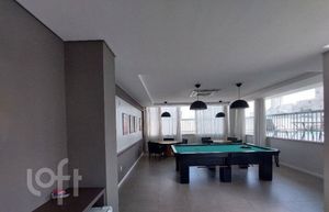 Image 19 - 883760