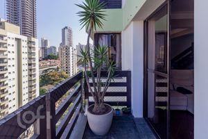 Image 13 - 883766