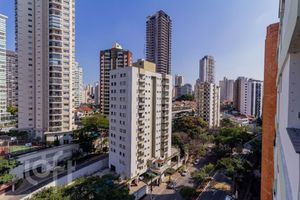 Image 16 - 883766