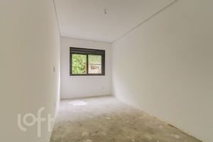 Image 31 - 883776