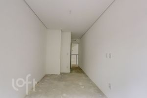 Image 32 - 883776