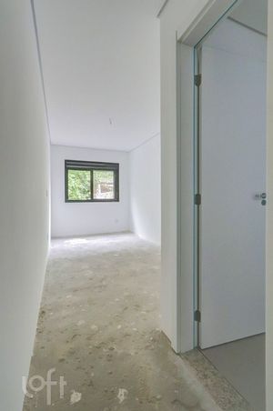 Image 29 - 883776