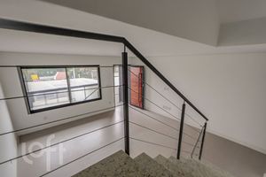 Image 24 - 883776