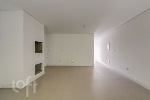 Image 16 - 883776