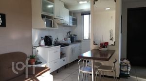 Image 3 - 883777