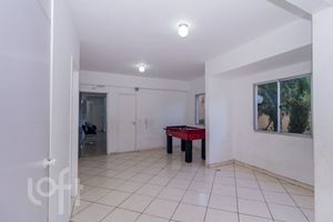 Image 26 - 883786