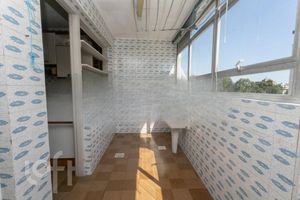 Image 8 - 883791