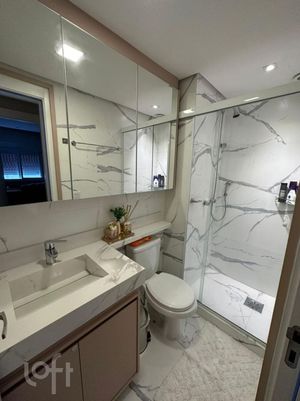 Image 22 - 883793