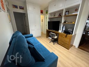 Image 11 - 883812