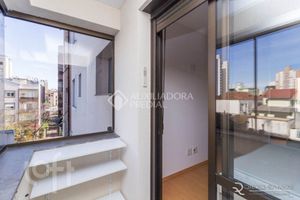 Image 9 - 883816