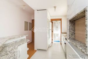 Image 14 - 883816