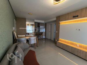 Image 8 - 883820