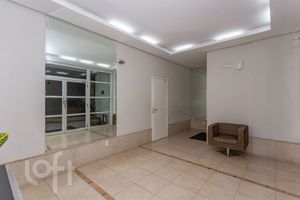 Image 69 - 883821