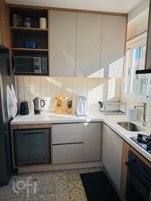 Image 8 - 883821