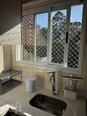 Image 16 - 883821