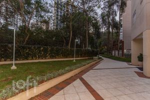 Image 70 - 883821