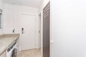 Image 61 - 883821