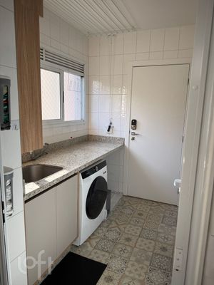 Image 19 - 883821