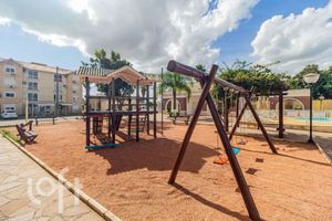 Image 8 - 883823