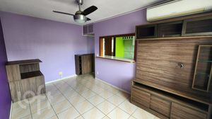 Image 22 - 883836