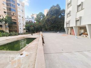 Image 27 - 883838