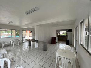 Image 20 - 883840