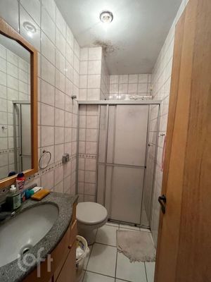Image 8 - 883840