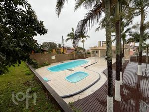 Image 17 - 883840