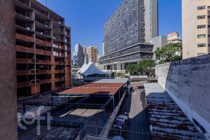 Image 8 - 883841
