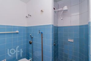 Image 5 - 883841
