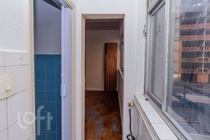 Image 4 - 883841