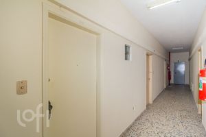 Image 11 - 883841