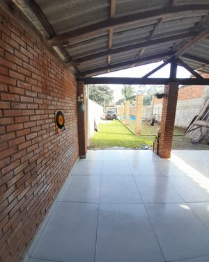 Image 3 - 883847