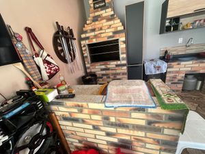 Image 15 - 883850